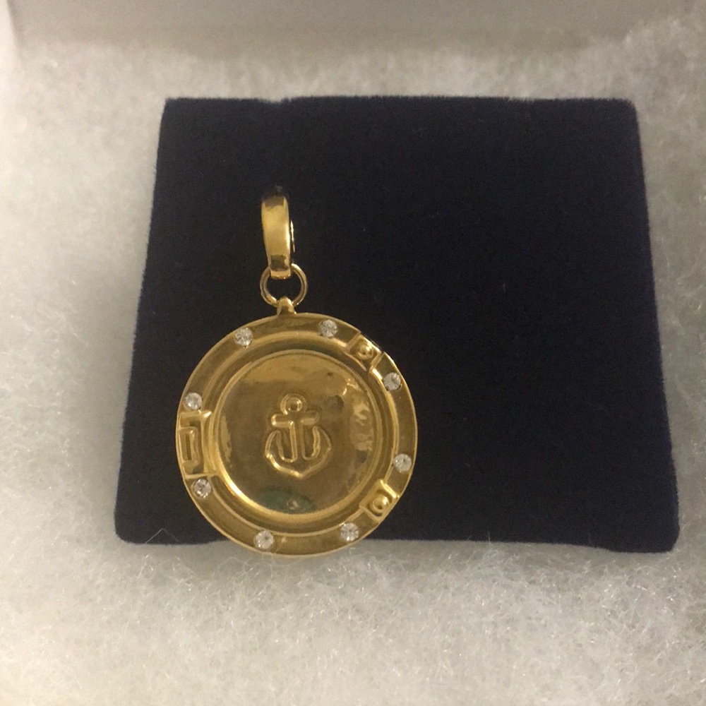 Beautiful gold charm with anchor and crystals NWOT